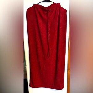 Pretty dressy skirt.